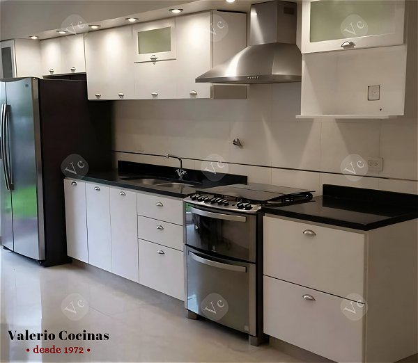 mueble de cocina laqueado